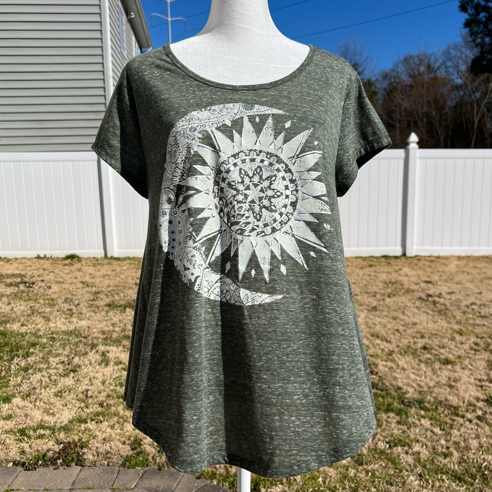 Style & Co. Heather Green Sun and Moon Graphic Swing Tee Sz Petite Large